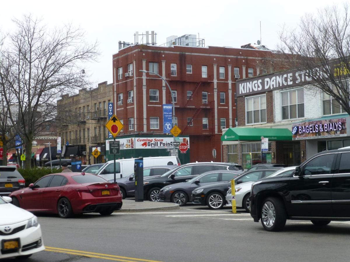 Classical American Homestay House New York Eksteriør billede