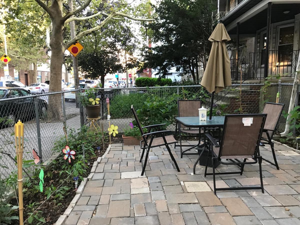 Classical American Homestay House New York Eksteriør billede